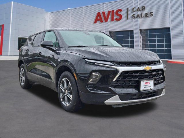 Thumbnail: 2025 Chevrolet Blazer - 3