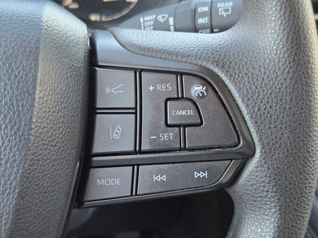 Thumbnail: 2025 Toyota Sienna - 21