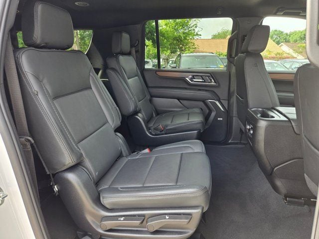 Thumbnail: 2025 GMC Yukon XL - 25