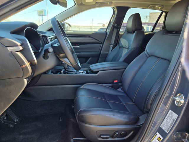 Thumbnail: 2025 Mazda CX-50 - 23