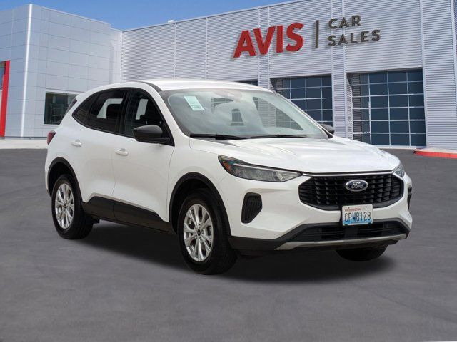 Thumbnail: 2025 Ford Escape - 3