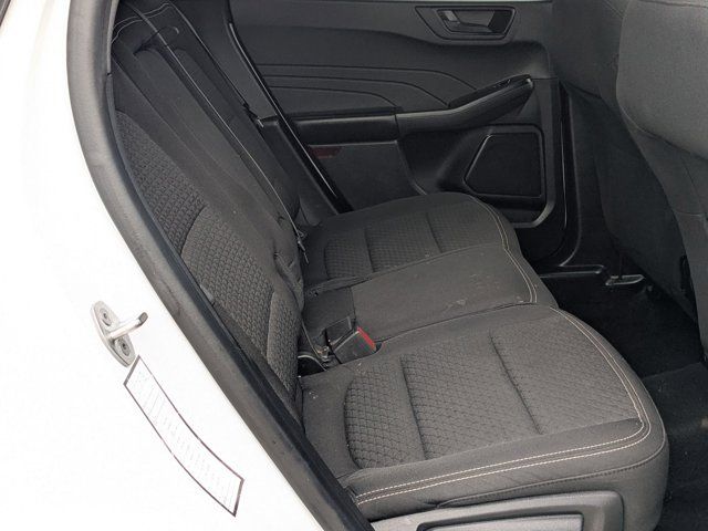 Thumbnail: 2023 Ford Escape - 31