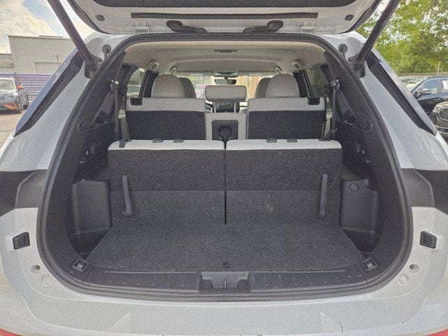 Thumbnail: 2025 Mitsubishi Outlander - 7