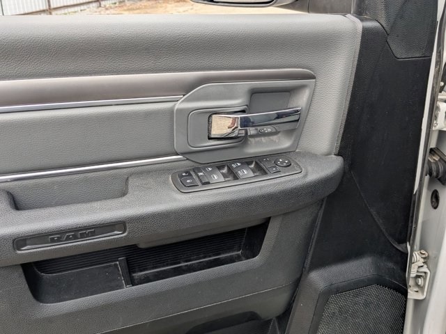 Thumbnail: 2023 RAM 1500 Classic - 13