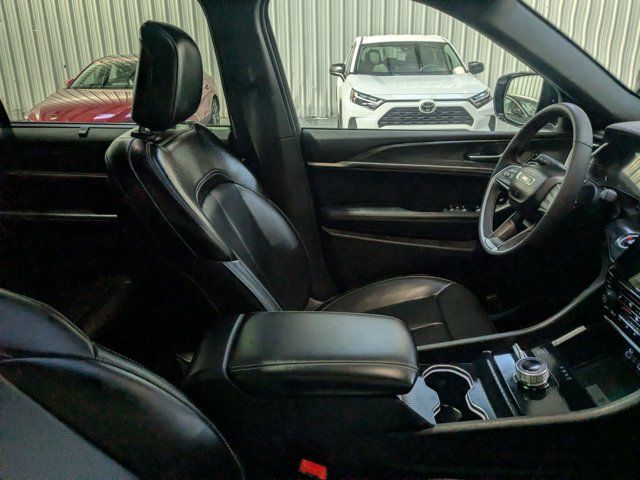 Thumbnail: 2024 Jeep Grand Cherokee L - 30