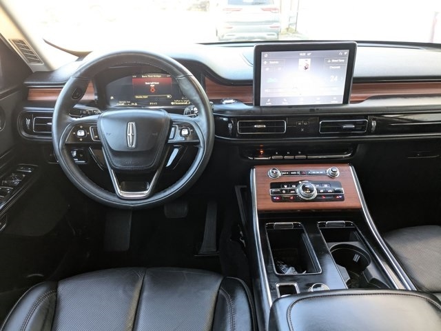 Thumbnail: 2024 Lincoln Aviator - 29