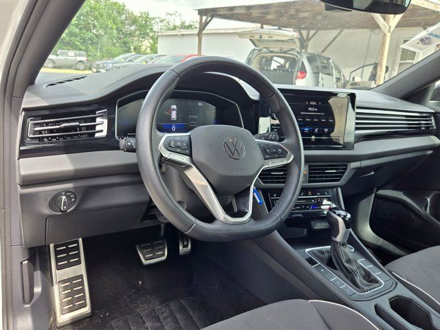Thumbnail: 2025 Volkswagen Jetta - 15
