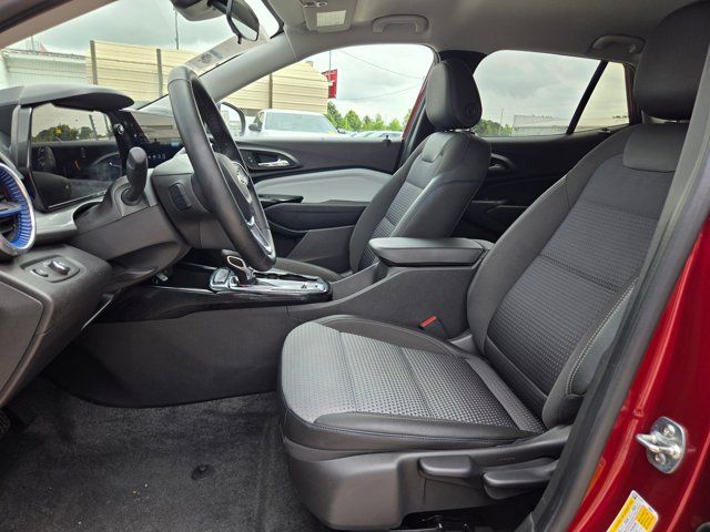 Thumbnail: 2025 Chevrolet Trax - 23