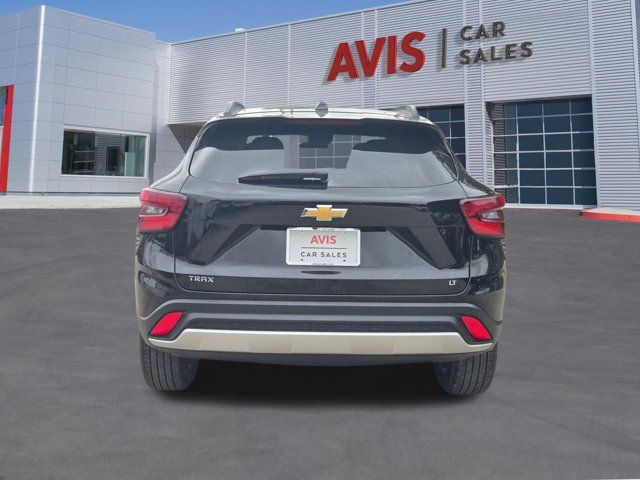 Thumbnail: 2025 Chevrolet Trax - 9