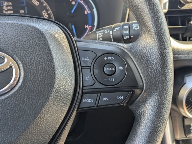 Thumbnail: 2025 Toyota RAV4 - 16