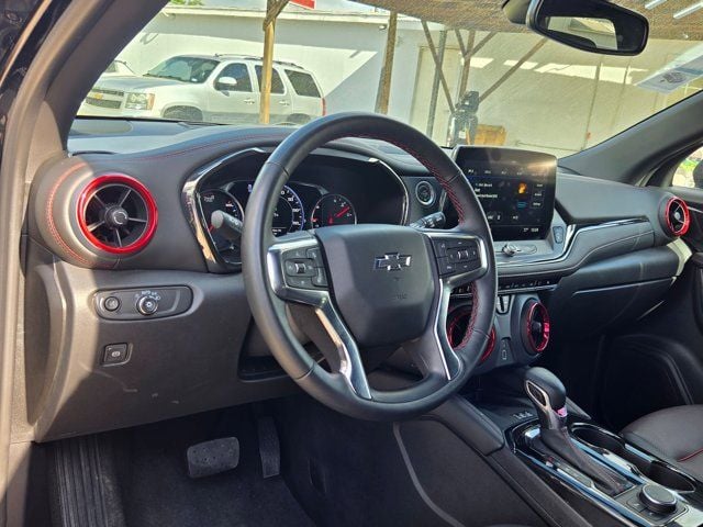 Thumbnail: 2025 Chevrolet Blazer - 15