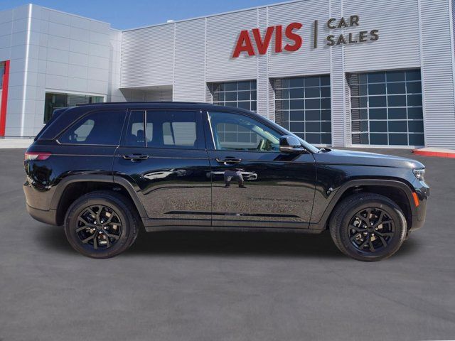 Thumbnail: 2025 Jeep Grand Cherokee - 5