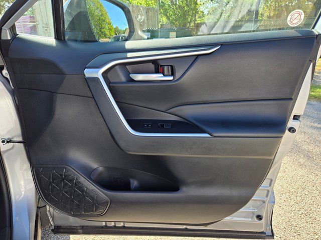 Thumbnail: 2025 Toyota RAV4 - 27