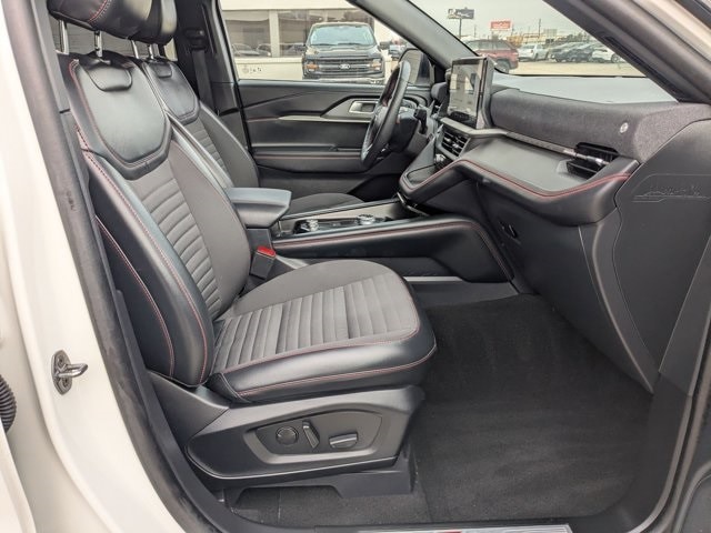 Thumbnail: 2025 Ford Explorer - 33