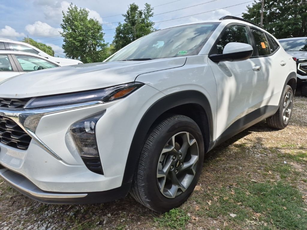 Thumbnail: 2025 Chevrolet Trax - 1