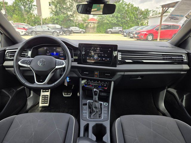 Thumbnail: 2025 Volkswagen Jetta - 24