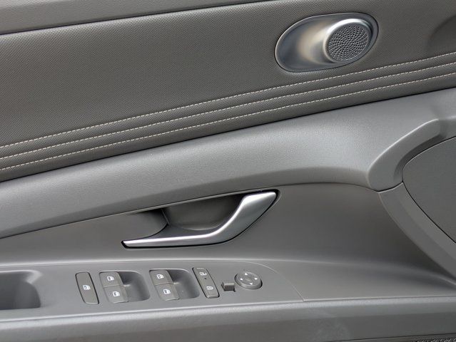 Thumbnail: 2025 Hyundai Elantra - 13
