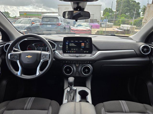 Thumbnail: 2025 Chevrolet Blazer - 24