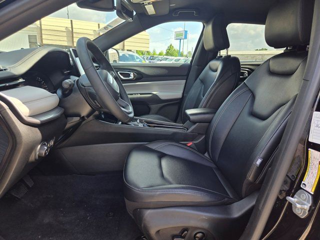 Thumbnail: 2025 Jeep Compass - 23