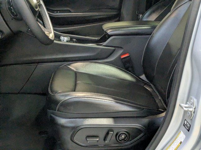 Thumbnail: 2024 Jeep Grand Cherokee L - 24