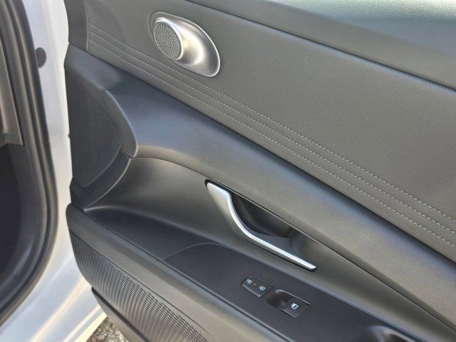 Thumbnail: 2025 Hyundai Elantra - 29