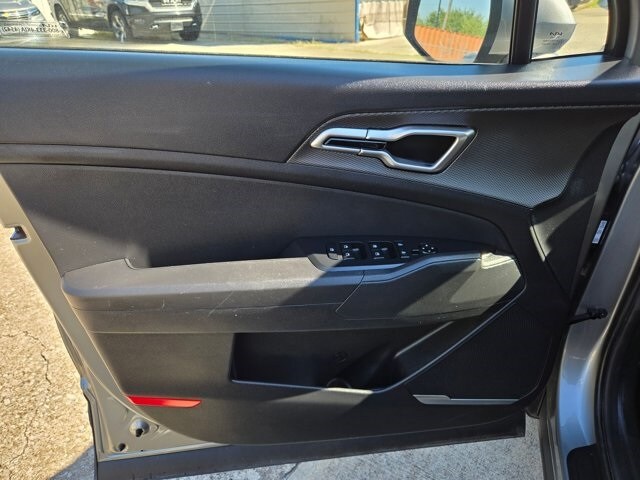 Thumbnail: 2024 Kia Sportage - 11