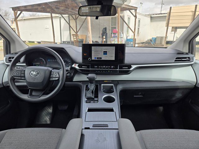 Thumbnail: 2025 Toyota Sienna - 22