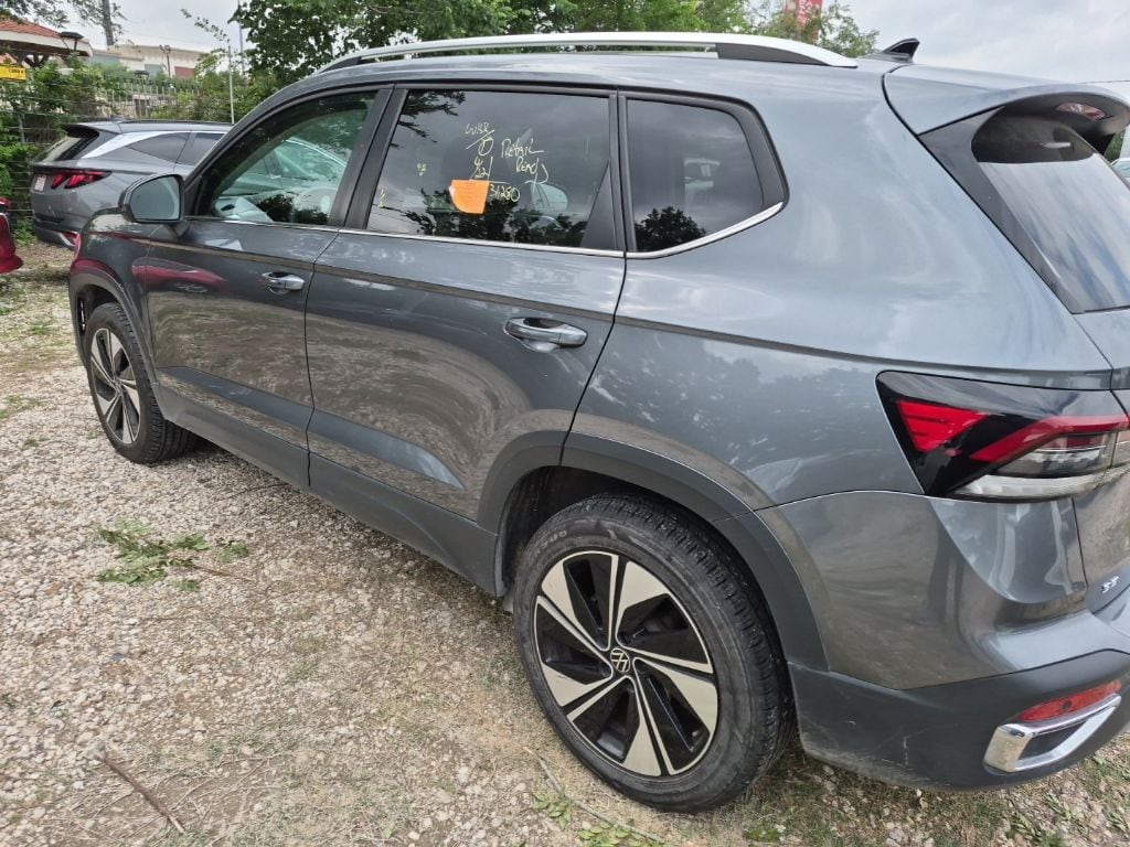 Thumbnail: 2025 Volkswagen Taos - 2