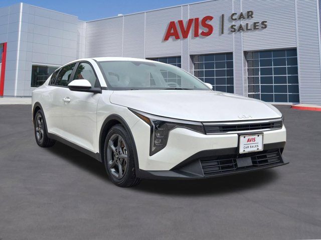 Thumbnail: 2025 Kia K4 - 3