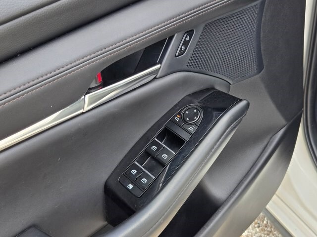 Thumbnail: 2025 Mazda Mazda3 - 14