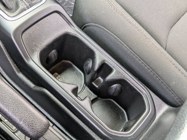 2023 Jeep Wrangler 4-Door Sahara - Photo 19
