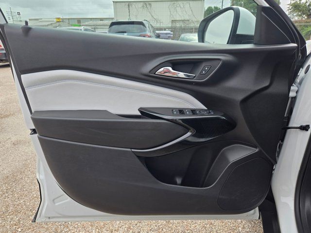 Thumbnail: 2025 Chevrolet Trax - 10