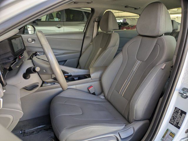Thumbnail: 2025 Hyundai Elantra - 23