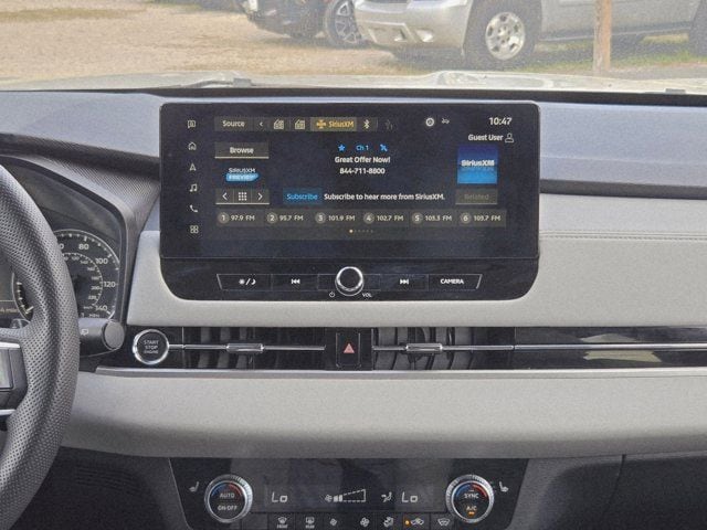 Thumbnail: 2025 Mitsubishi Outlander - 18