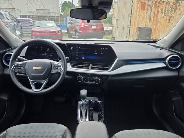 Thumbnail: 2025 Chevrolet Trax - 21