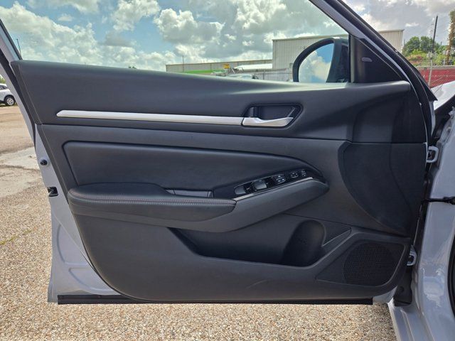 Thumbnail: 2025 Nissan Altima - 13