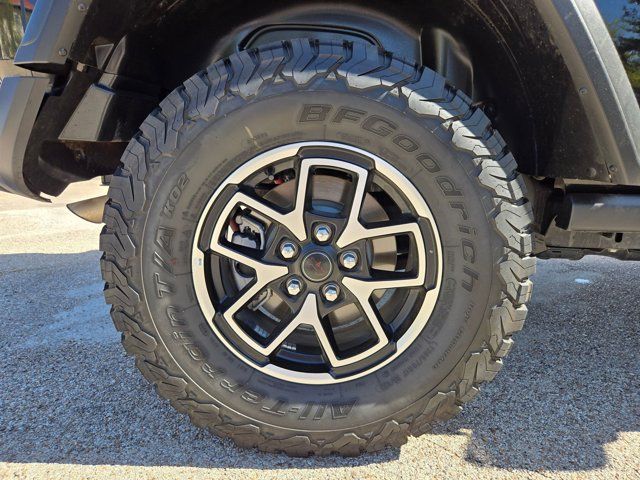 Thumbnail: 2025 Jeep Wrangler - 32