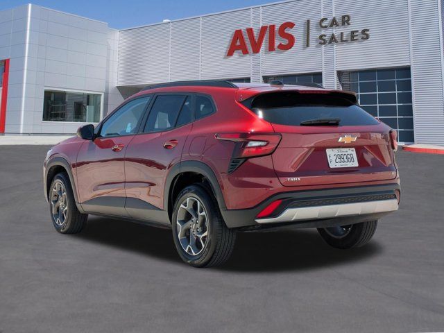 Thumbnail: 2025 Chevrolet Trax - 9