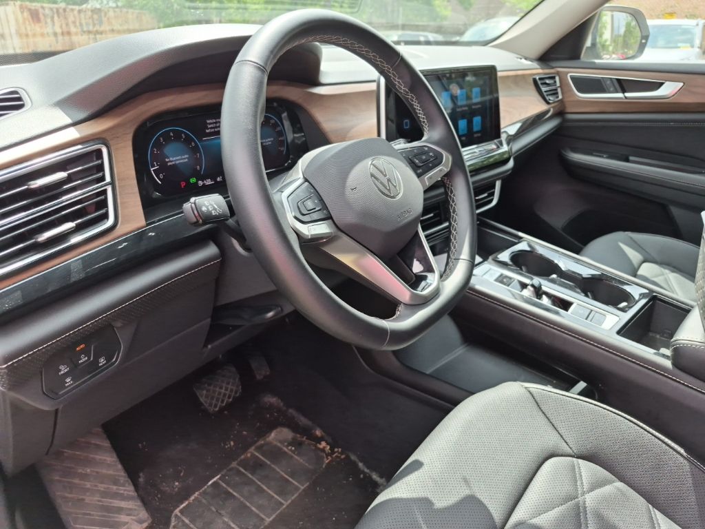 Thumbnail: 2025 Volkswagen Atlas - 6