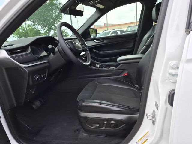 2025 Jeep Grand Cherokee Altitude - Photo 21