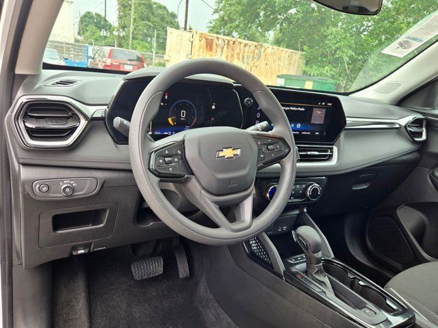 Thumbnail: 2025 Chevrolet TrailBlazer - 15