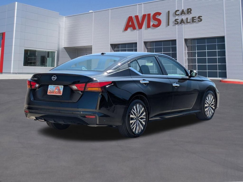 Thumbnail: 2025 Nissan Altima - 6