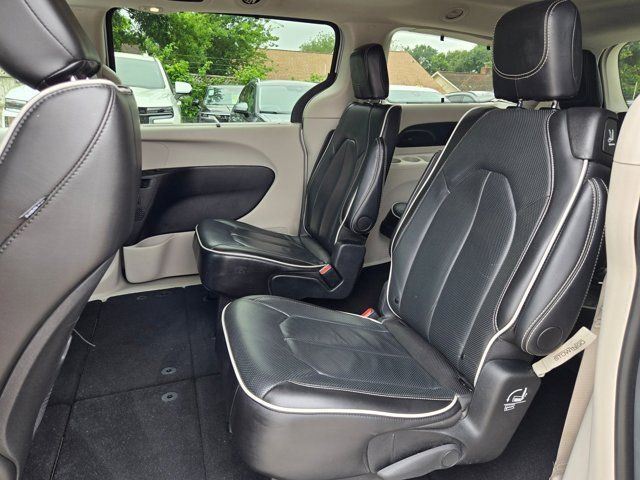 Thumbnail: 2024 Chrysler Pacifica - 26