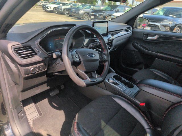 2025 Ford Escape ST-Line - Photo 15