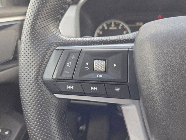 Thumbnail: 2025 Mitsubishi Outlander - 21