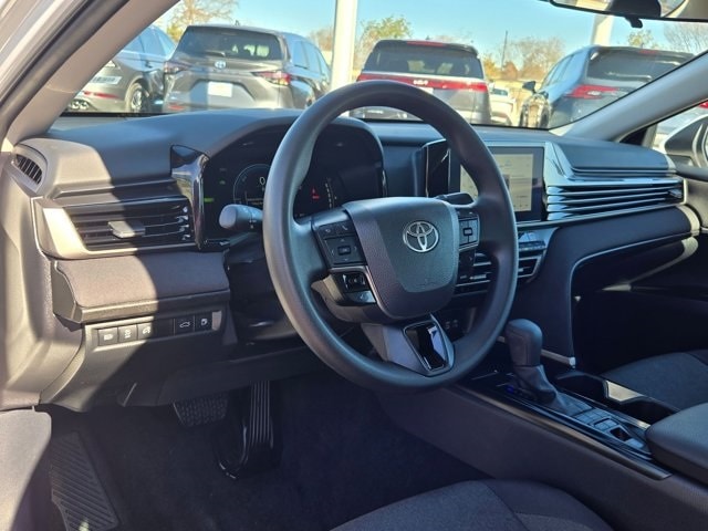 Thumbnail: 2025 Toyota Camry - 15