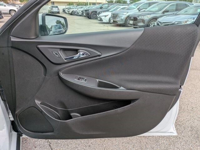 2023 Chevrolet Malibu LT 29