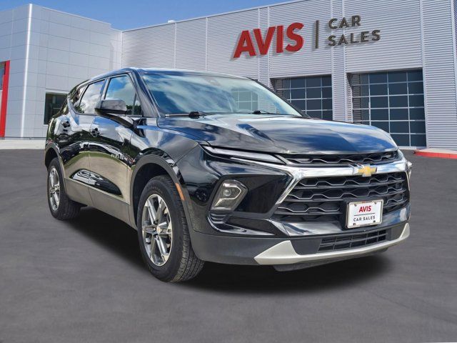 Thumbnail: 2025 Chevrolet Blazer - 3