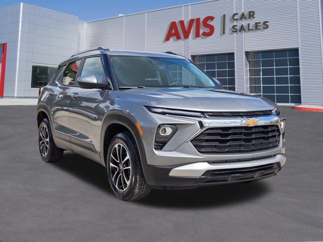 Thumbnail: 2025 Chevrolet TrailBlazer - 3