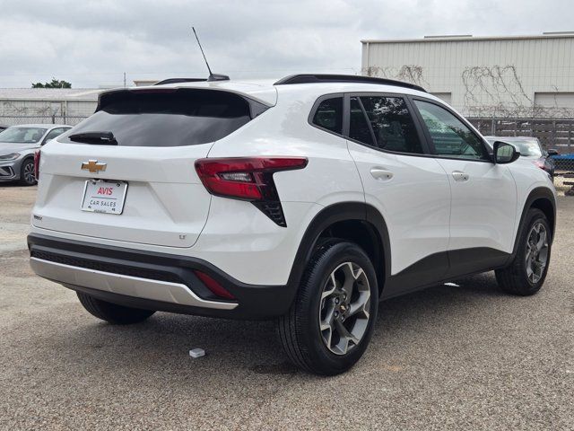 Thumbnail: 2025 Chevrolet Trax - 5